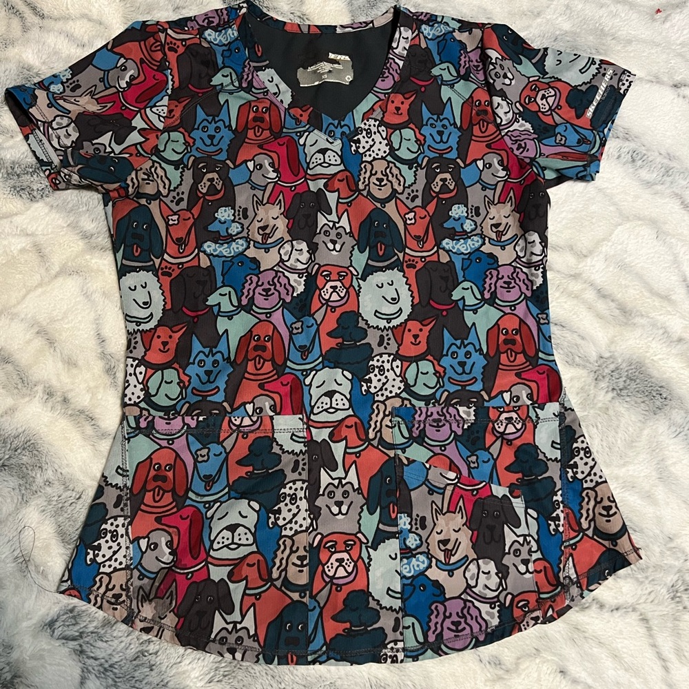 XSmall Skechers by Barco Vitality V-Neck Dog Scrub Top